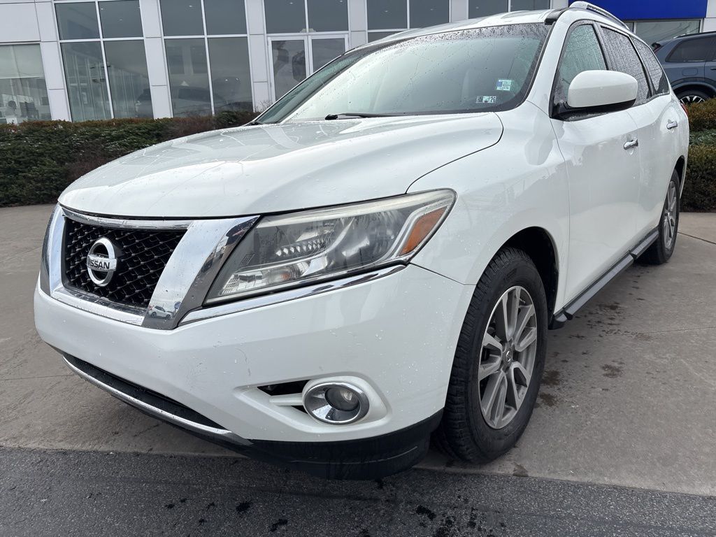 Used 2015 Nissan Pathfinder SV with VIN 5N1AR2MM2FC676746 for sale in Pittston, PA