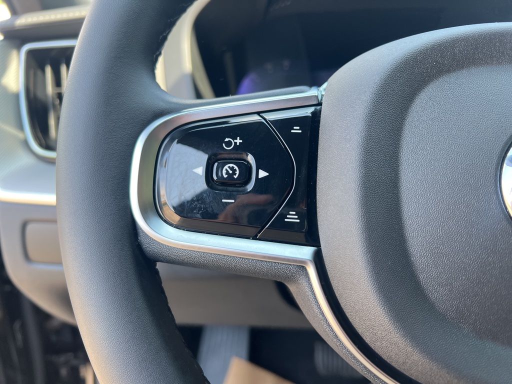 2024 Volvo XC60 Ultimate - Photo 18