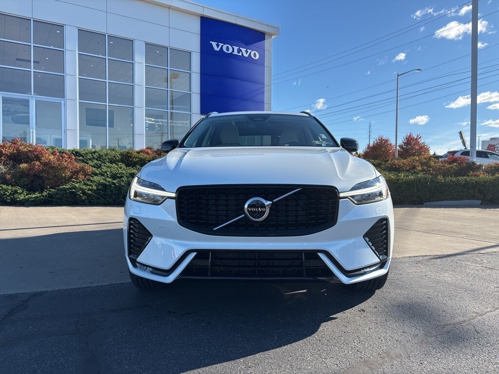 Certified 2022 Volvo XC60 Recharge Plug-In Hybrid T8 Inscription SUV