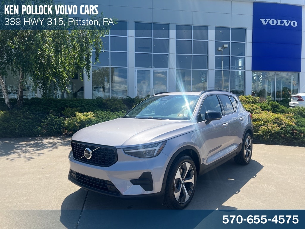 2026 Volvo XC40 SUV 