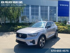 2026 Volvo XC40 B5 Core SUV