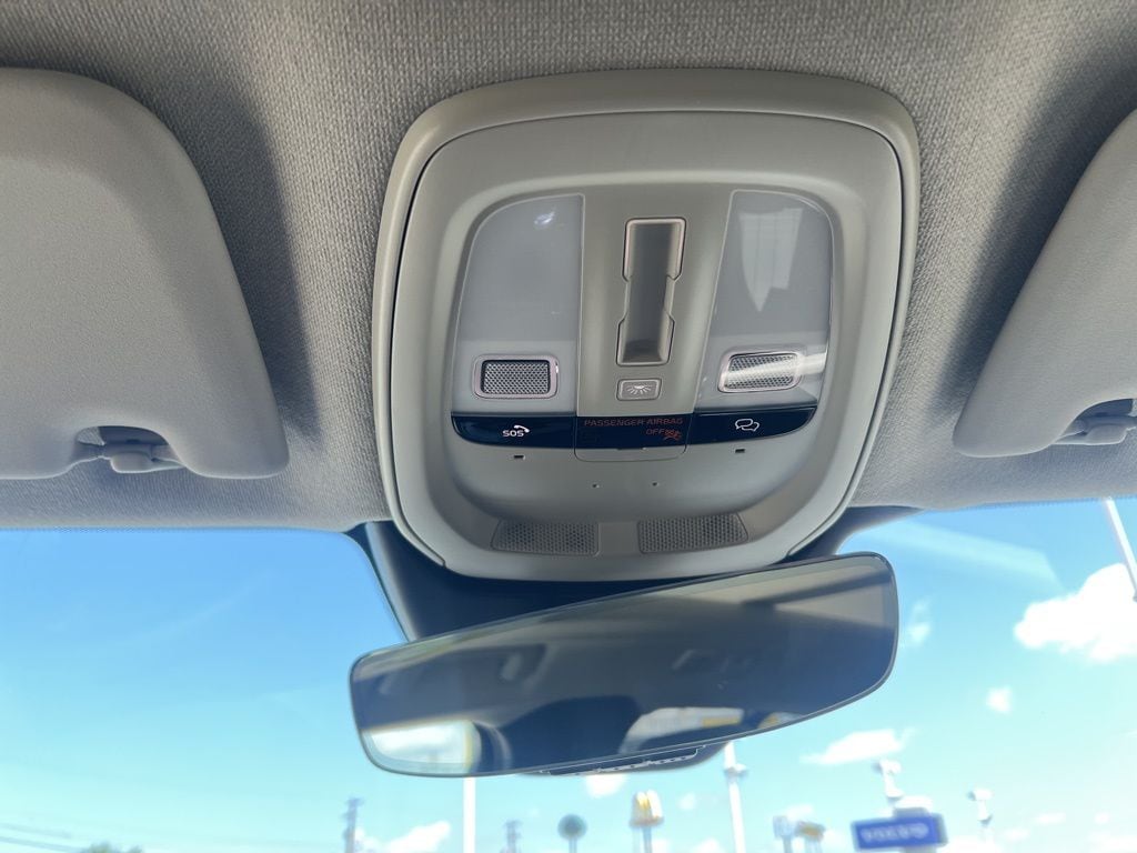 2026 Volvo XC40 Ultra - Photo 26