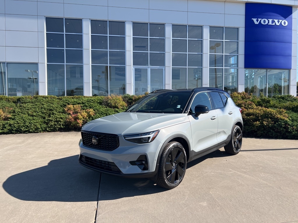 New 2026 Volvo XC40 B5 Ultra Black Edition SUV