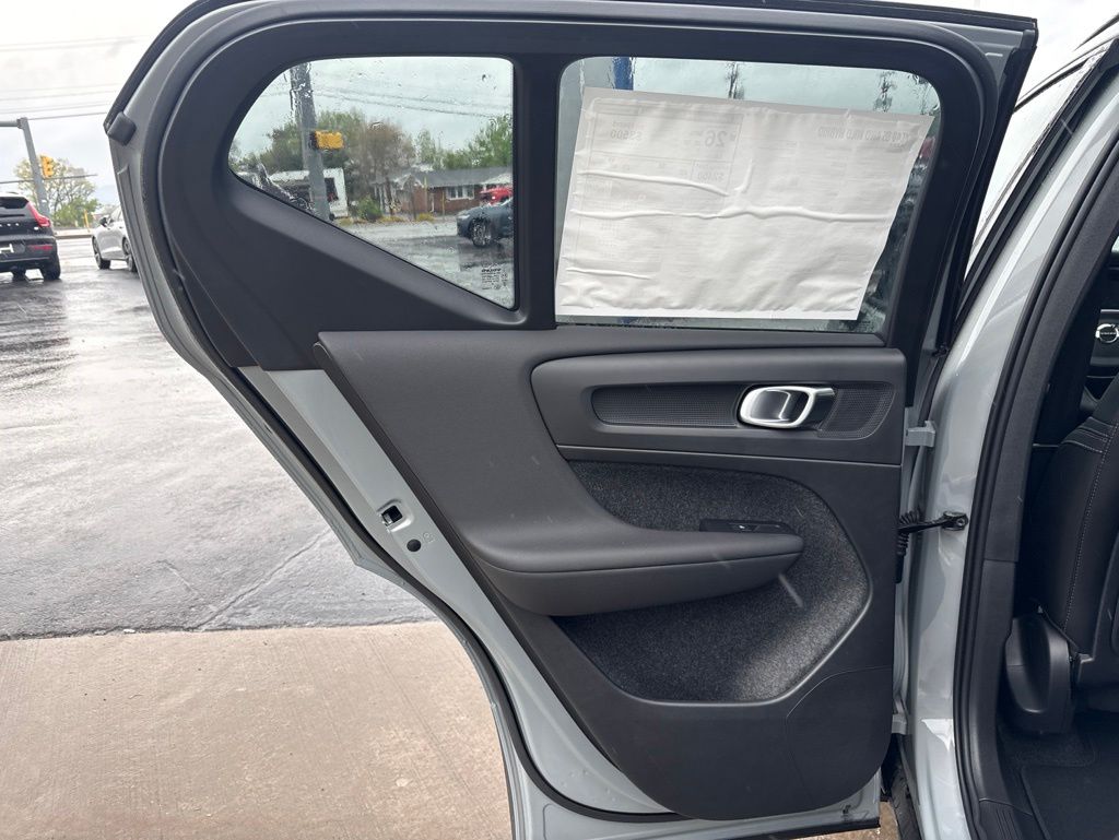 2026 Volvo XC40 Ultra - Photo 34