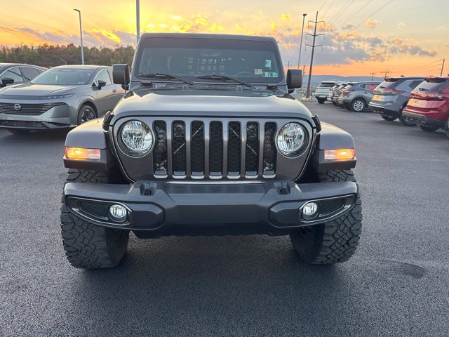Used 2021 Jeep Gladiator Overland Truck