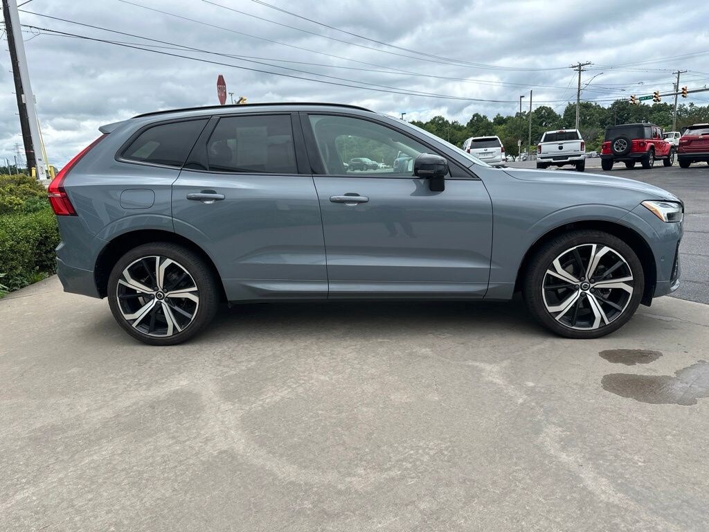 Used 2024 Volvo XC60 B5 Ultimate Dark Theme SUV