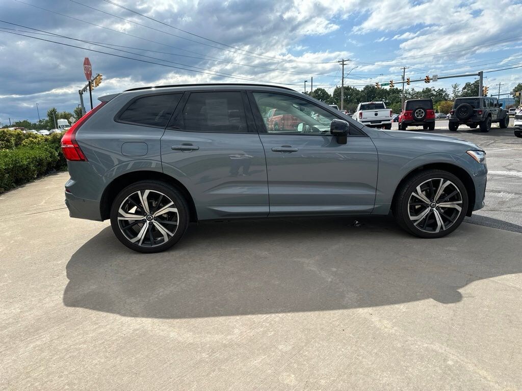 Used 2023 Volvo XC60 B5 Ultimate Dark Theme SUV