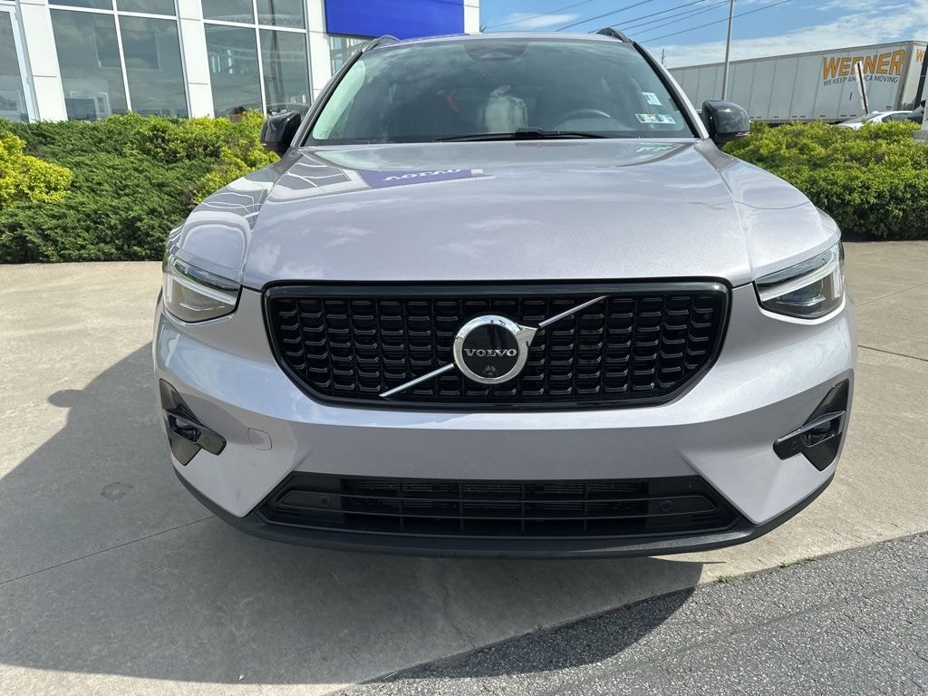 Certified 2026 Volvo XC40 B5 Plus SUV