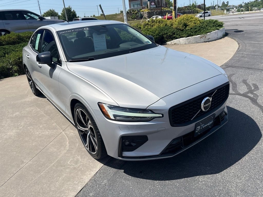 Certified 2024 Volvo S60 B5 Core Dark Theme Sedan