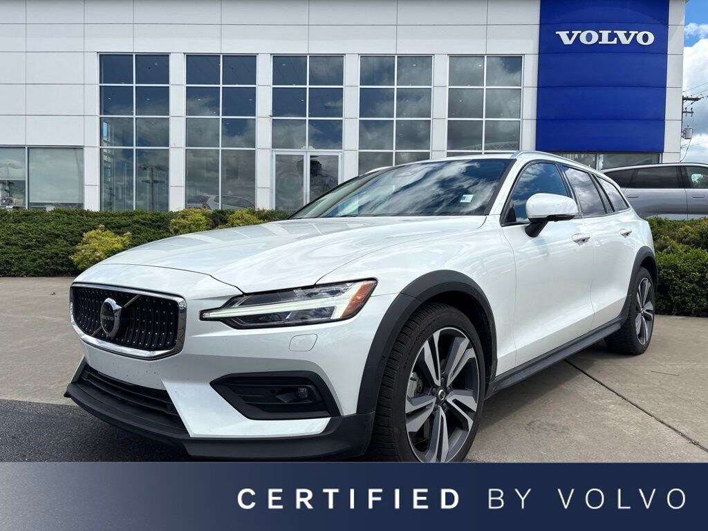Used 2024 Volvo V60 Cross Country B5 Plus Wagon