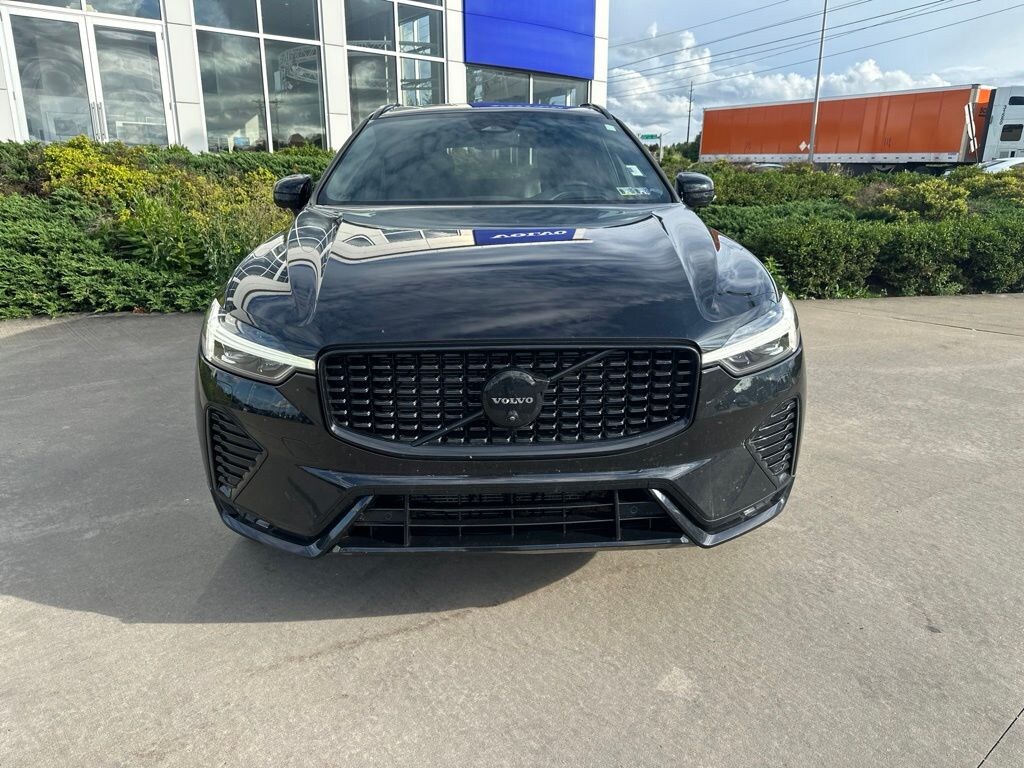 Used 2025 Volvo XC60 B5 Ultra Black Edition SUV