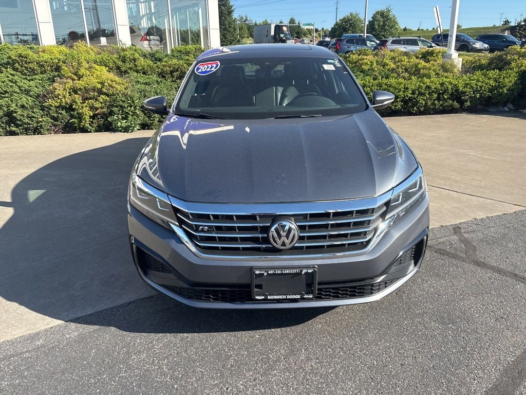 Used 2022 Volkswagen Passat 2.0T R-Line Sedan