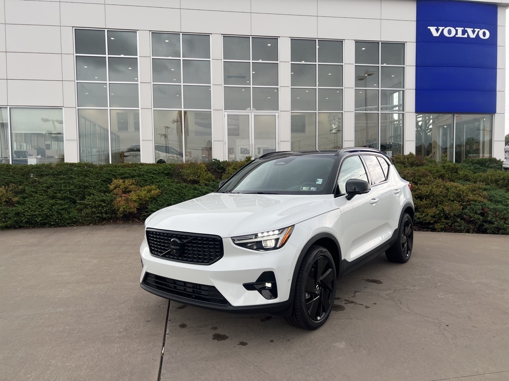 New 2026 Volvo XC40 B5 Ultra Black Edition SUV