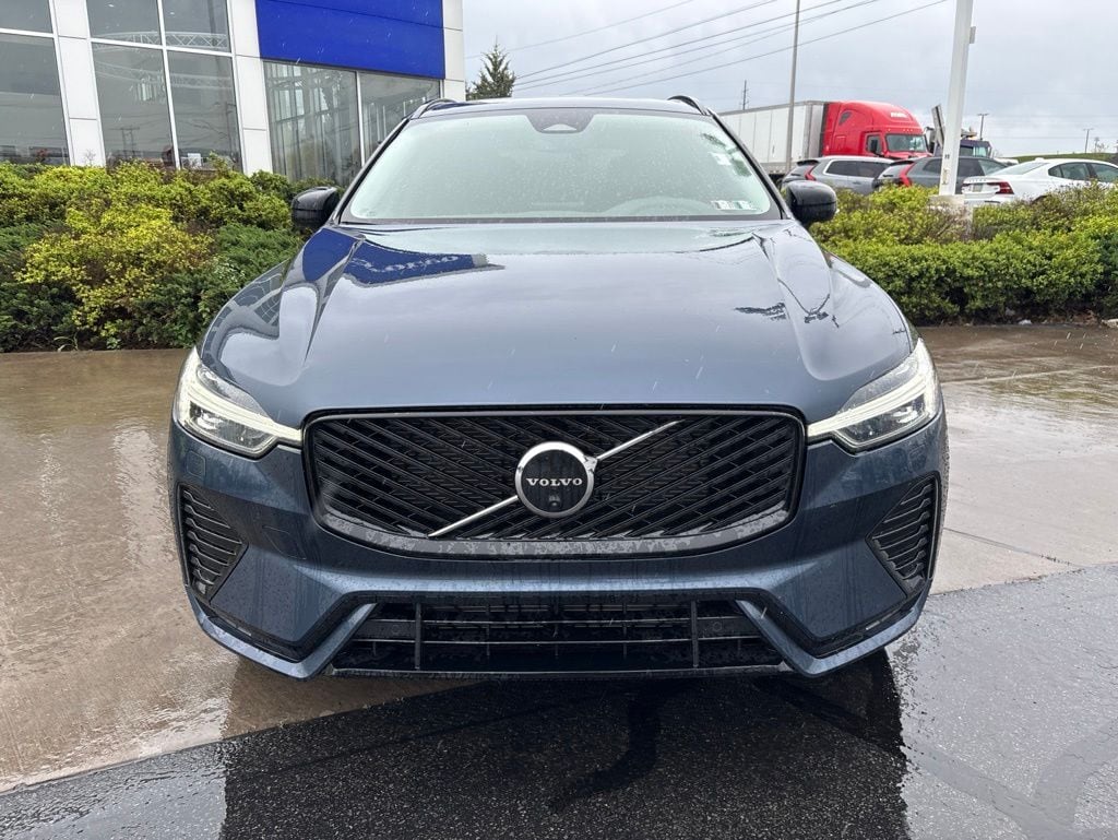 New 2026 Volvo XC60 B5 Plus SUV