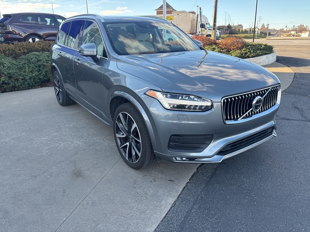 Used 2020 Volvo XC90 T6 Momentum SUV