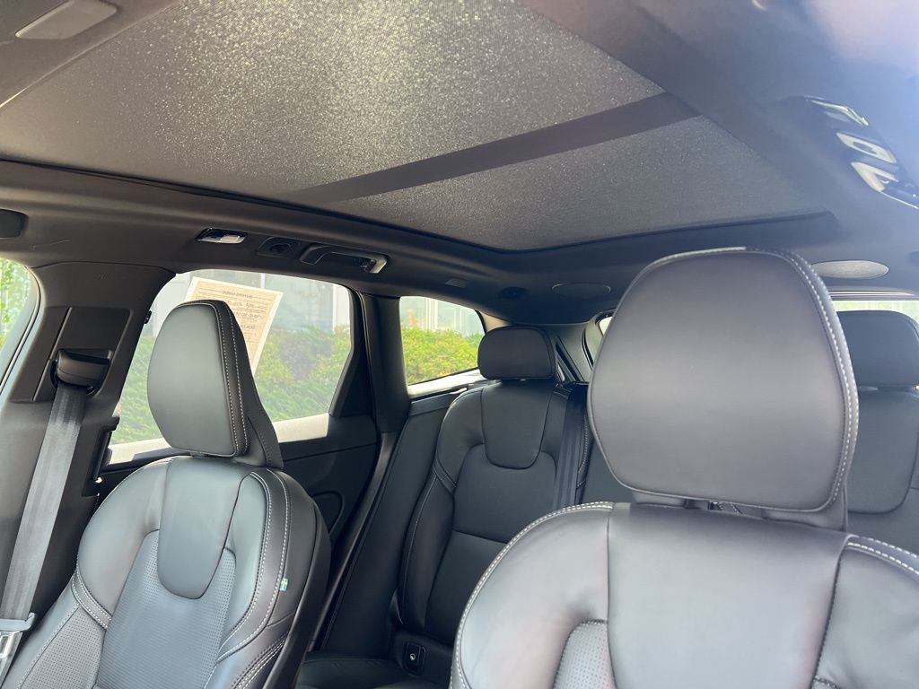 2024 Volvo XC60 Ultimate - Photo 16