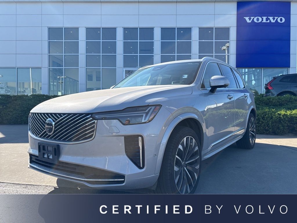 2025 Volvo XC90 B6 Plus Bright 7-Seater 4WD's photo