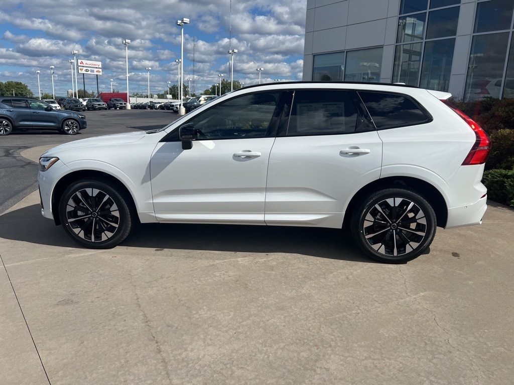 New 2026 Volvo XC60 B5 Plus SUV