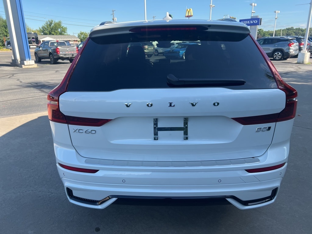 New 2026 Volvo XC60 B5 Plus SUV