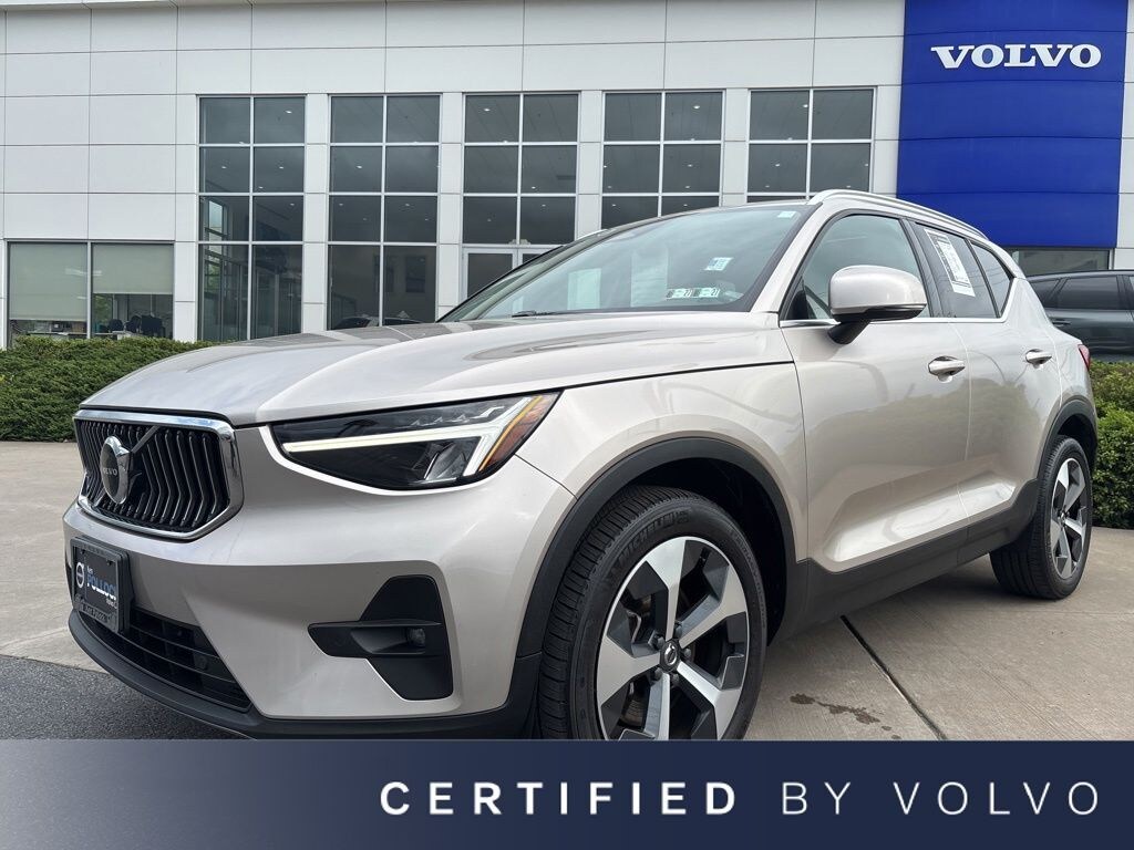 Certified 2023 Volvo XC40 B5 Plus Bright Theme SUV