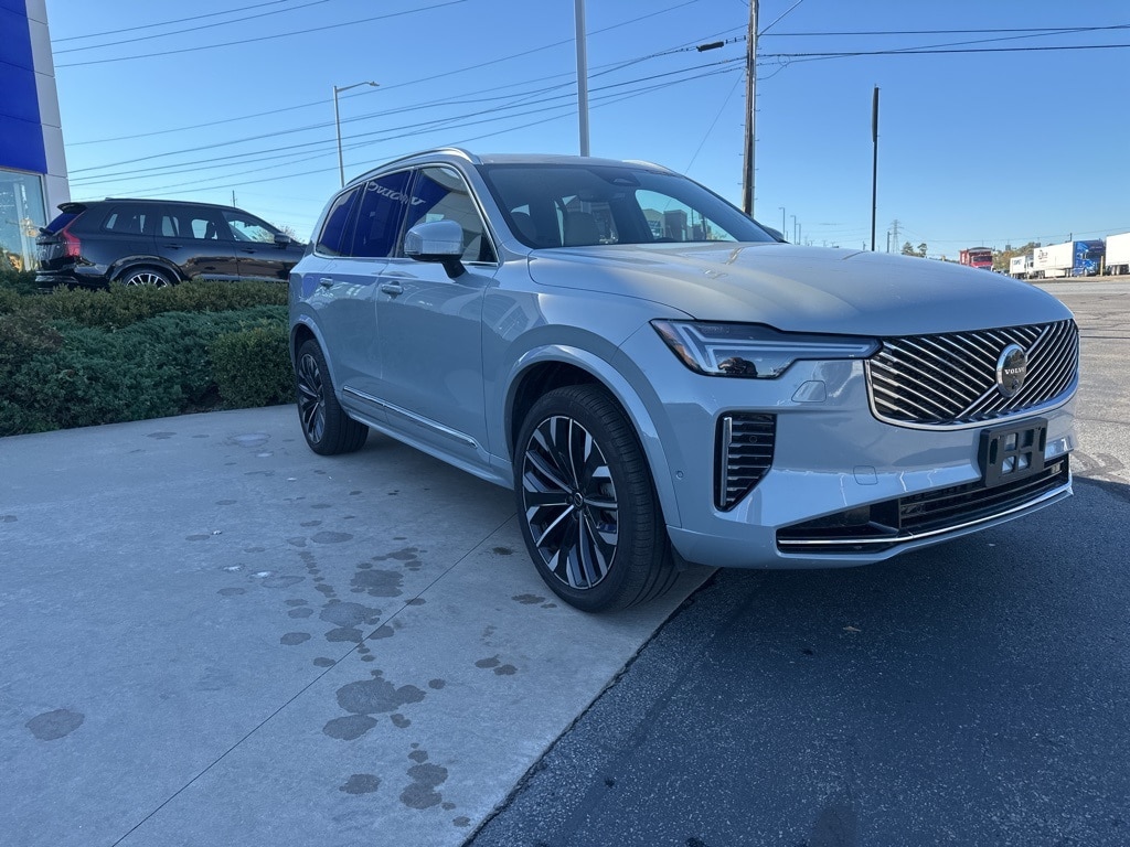 Certified 2025 Volvo XC90 B6 Plus 7-Seater SUV