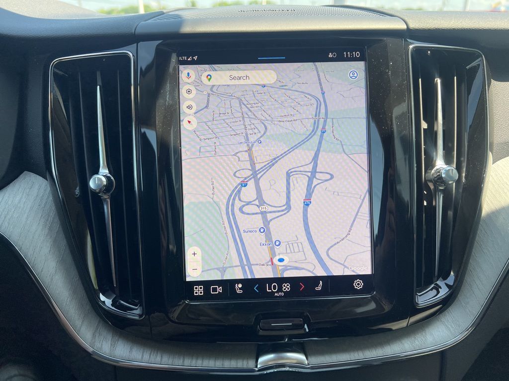 2025 Volvo XC60 Plus - Photo 23