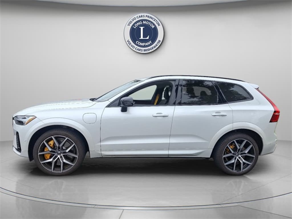 Certified 2024 Volvo XC60 plug-in hybrid T8 Polestar Engineered SUV