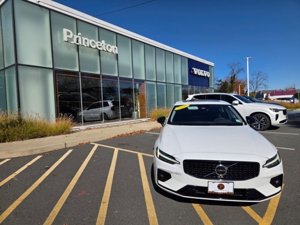 Used 2024 Volvo S60 B5 Core Dark Sedan