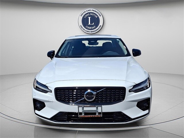 Certified 2025 Volvo S60 Core with VIN 7JRL12FJ0SG366865 for sale in Lawrence, NJ