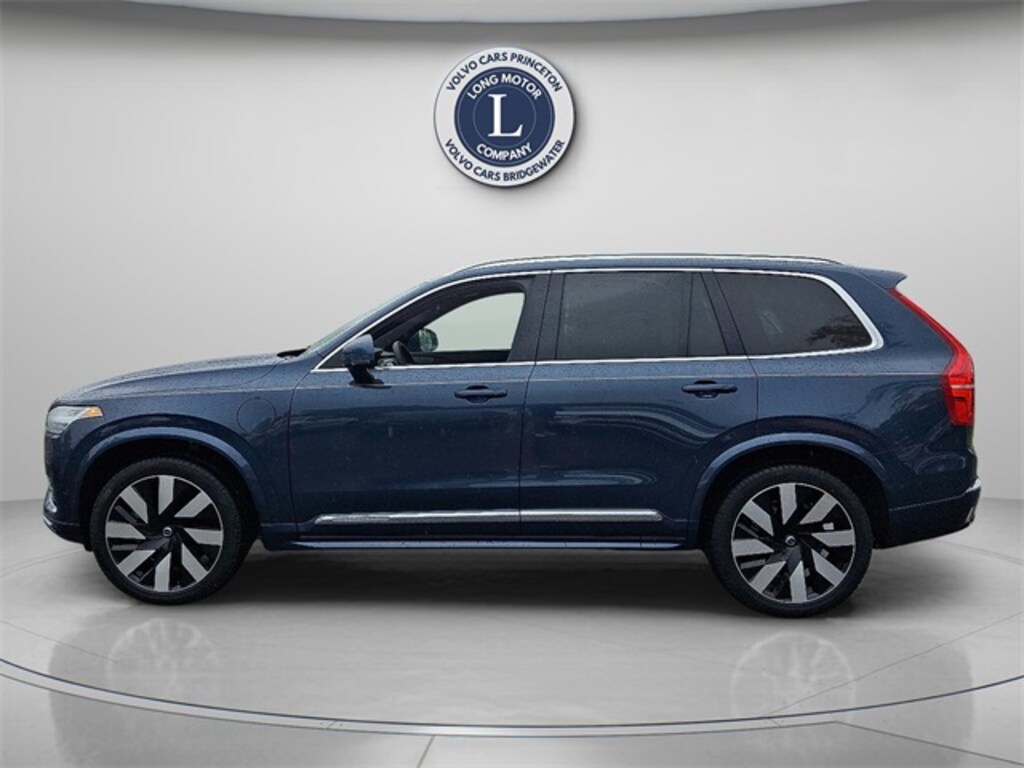 Certified 2024 Volvo XC90 plug-in hybrid T8 Ultimate Bright 7-Seater SUV