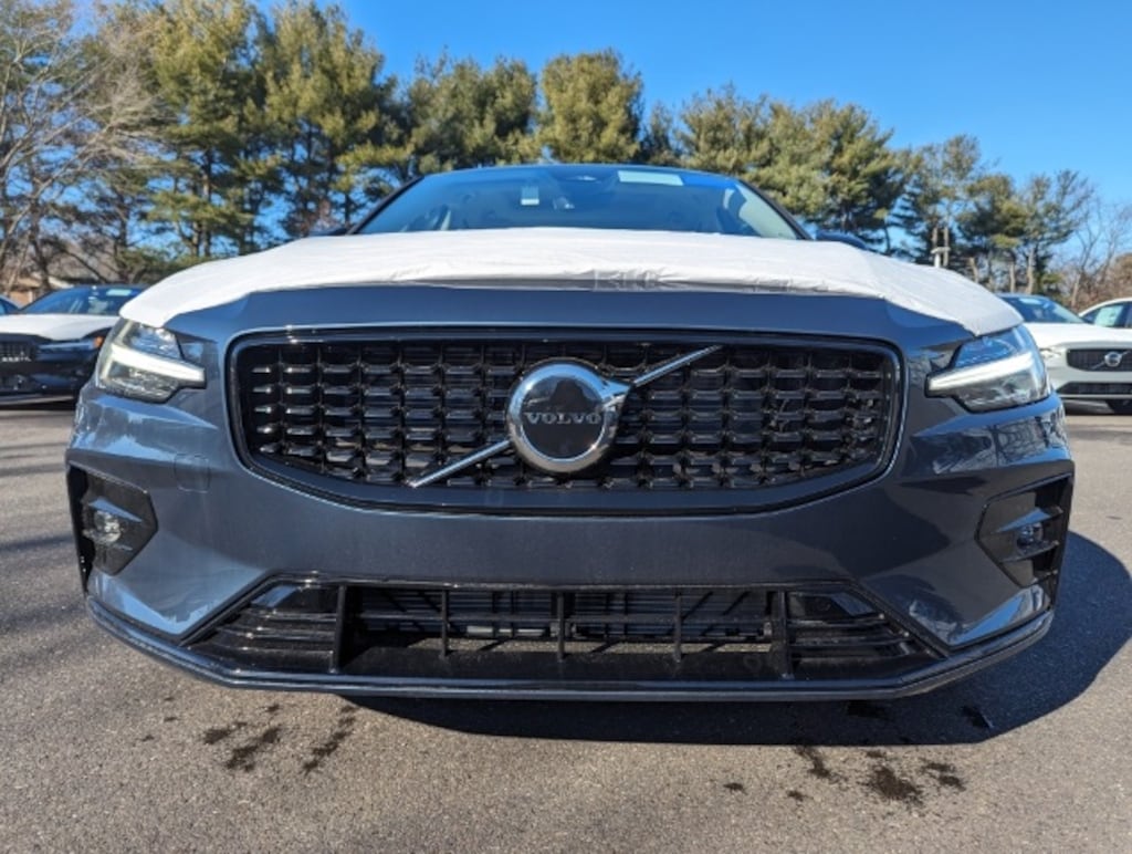 New 2024 Volvo S60 B5 Core Dark in Denim Blue For Sale in Lawrenceville