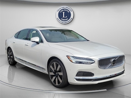 2024 Volvo S90 plug-in hybrid T8 Ultimate Sedan