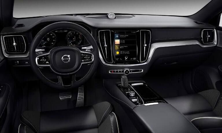 2022 Volvo S60 interior infotainment