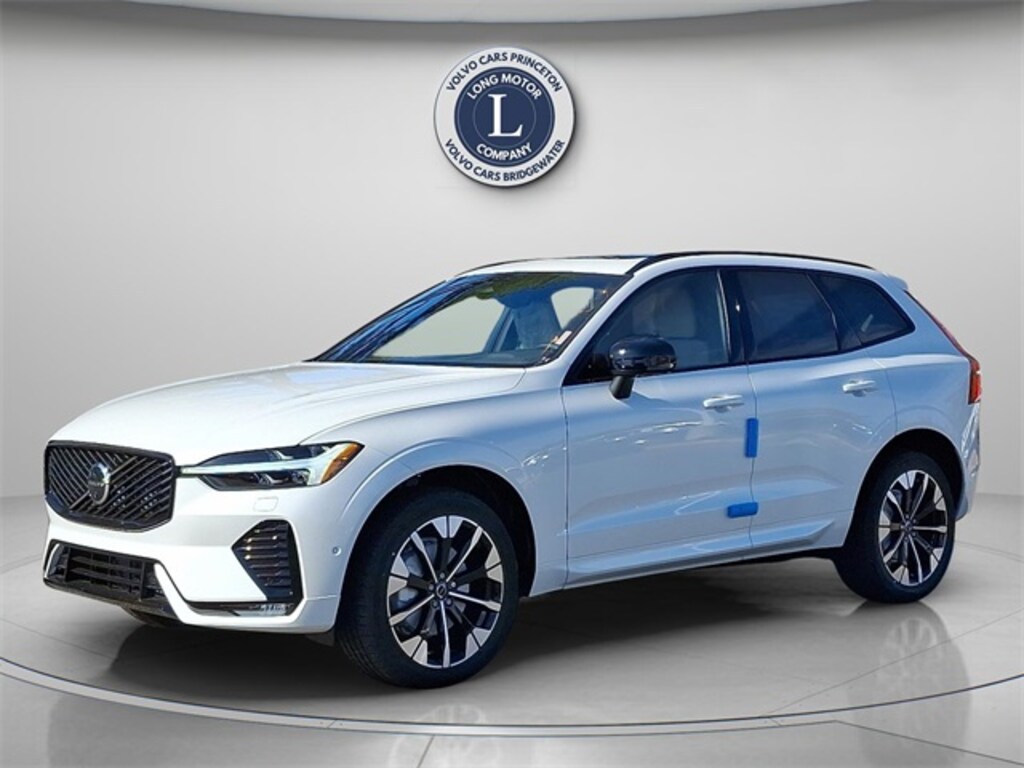New 2026 Volvo XC60 B5 Plus SUV