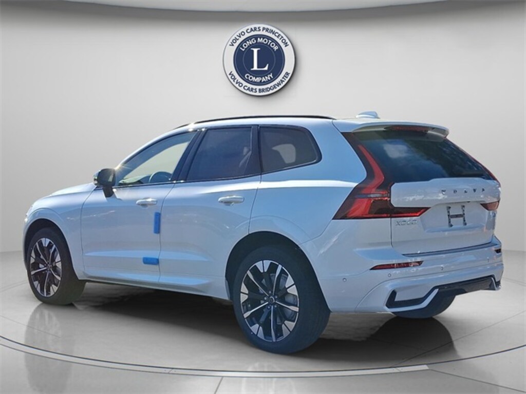 New 2026 Volvo XC60 B5 Plus SUV
