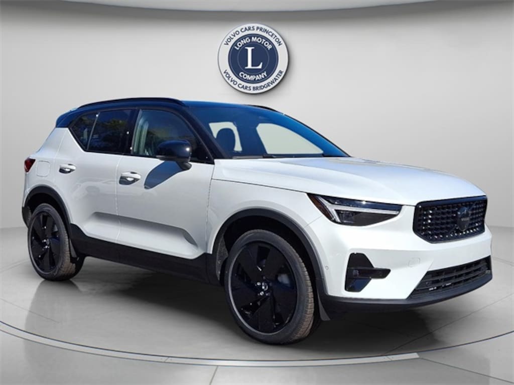 New 2026 Volvo XC40 B5 Ultra Black Edition SUV