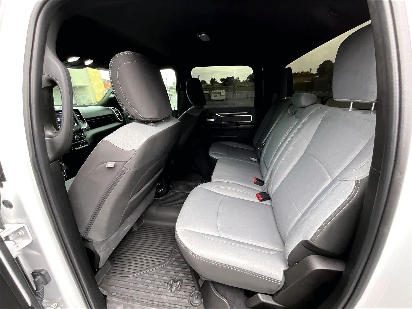 2021 Ram 2500 Big Horn 4x4 Crew Cab 64 Box photo 5