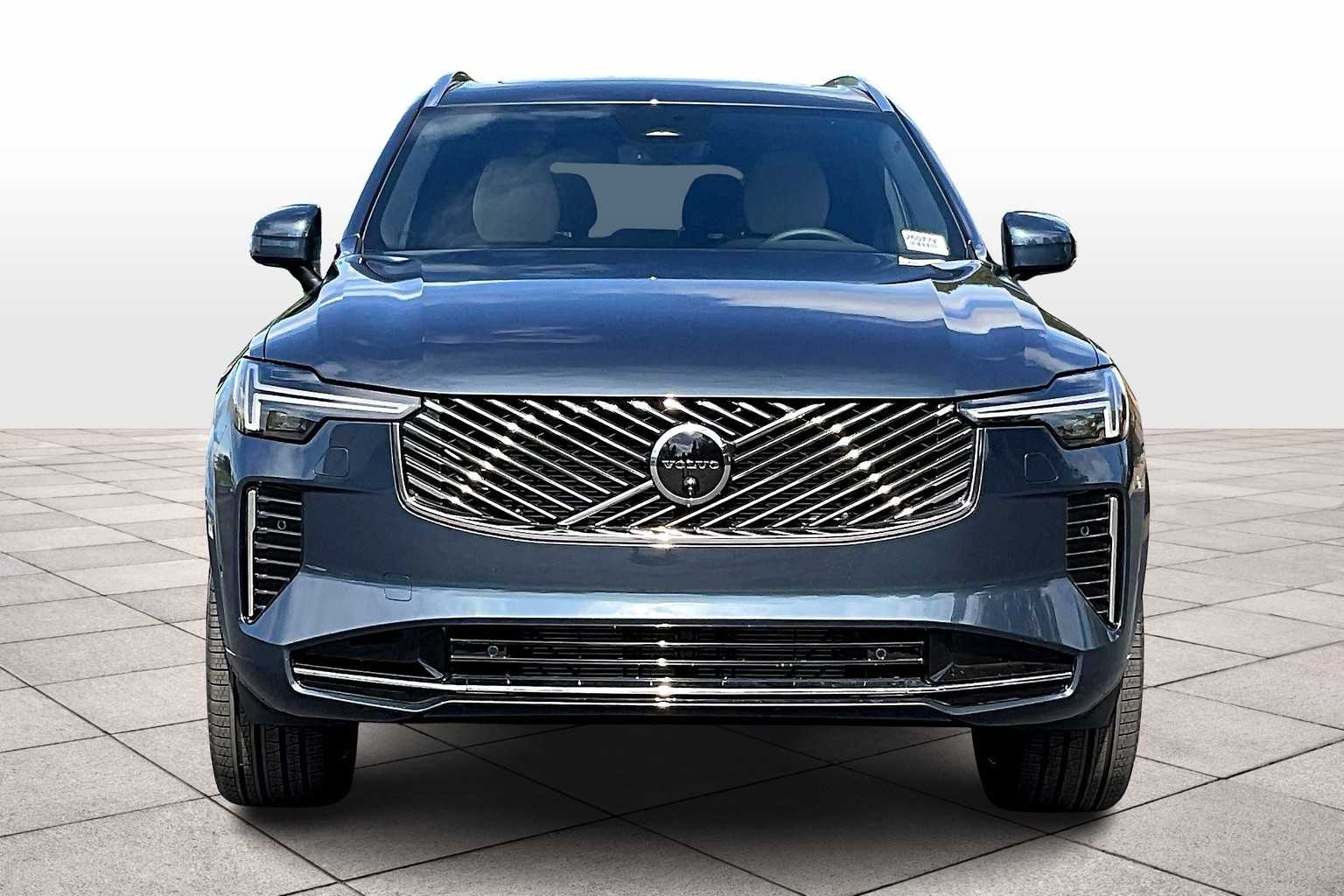 2026 Volvo XC90 B6 Plus 7-Seater photo 4