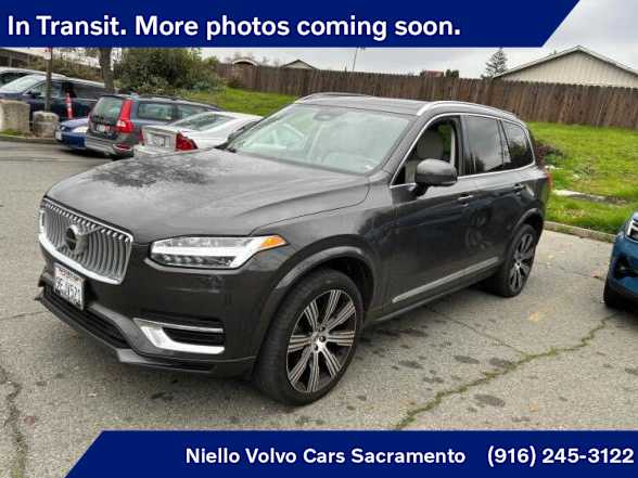 2023 Volvo XC90 Plus's photo