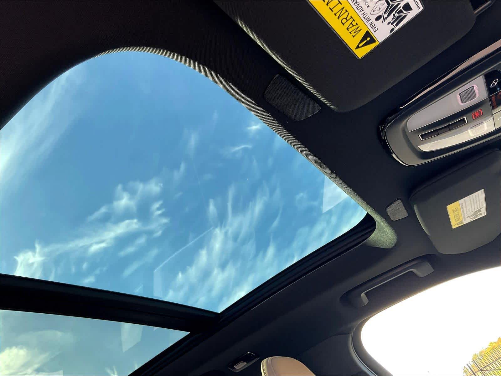 2026 Volvo XC90 Plus - Photo 30