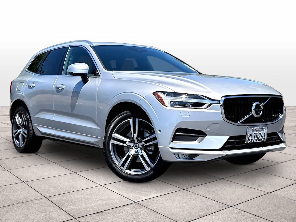 Used 2019 Volvo XC60 Momentum T5 AWD