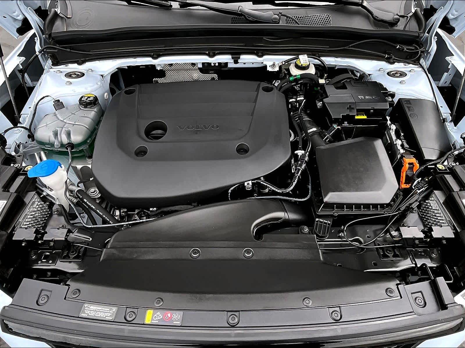 2026 Volvo XC40 Plus - Photo 12