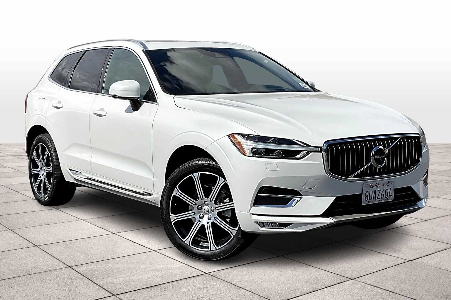 2020 Volvo XC60 Inscription T5 photo 2