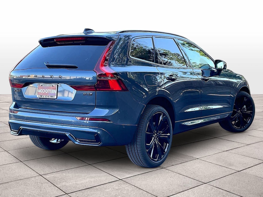 New 2026 Volvo XC60 B5 Ultra Black Edition SUV