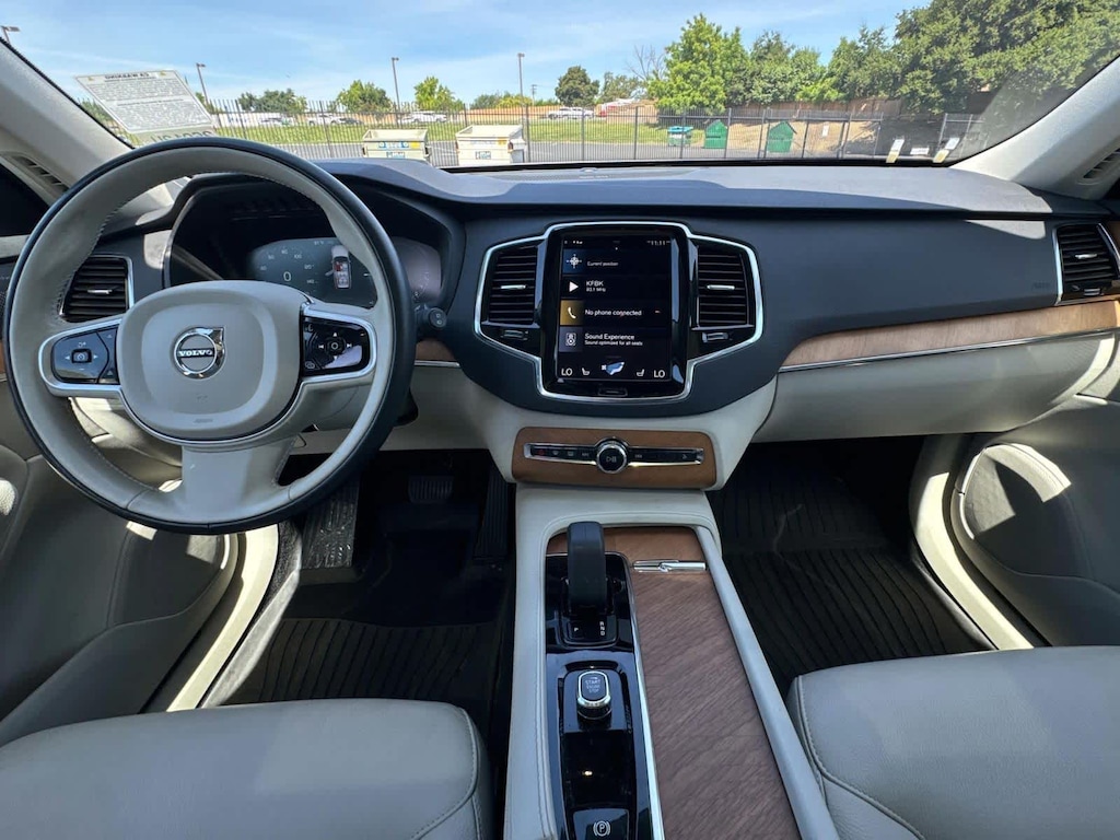 Used 2022 Volvo XC90 Recharge Plug-In Hybrid Inscription Expression T8 eAWD PHEV 7P