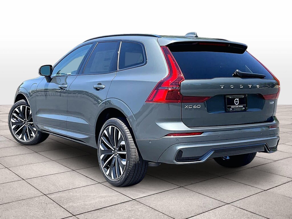 New 2026 Volvo XC60 plug-in hybrid T8 Ultra SUV