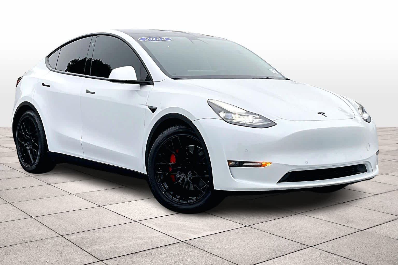 Used 2022 Tesla Model Y Performance with VIN 7SAYGDEF0NF326900 for sale in Northfield, Minnesota