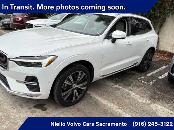 2023 Volvo XC60 Plus's photo