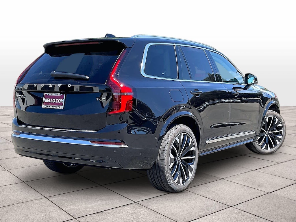 New 2026 Volvo XC90 plug-in hybrid T8 Ultra 7-Seater SUV