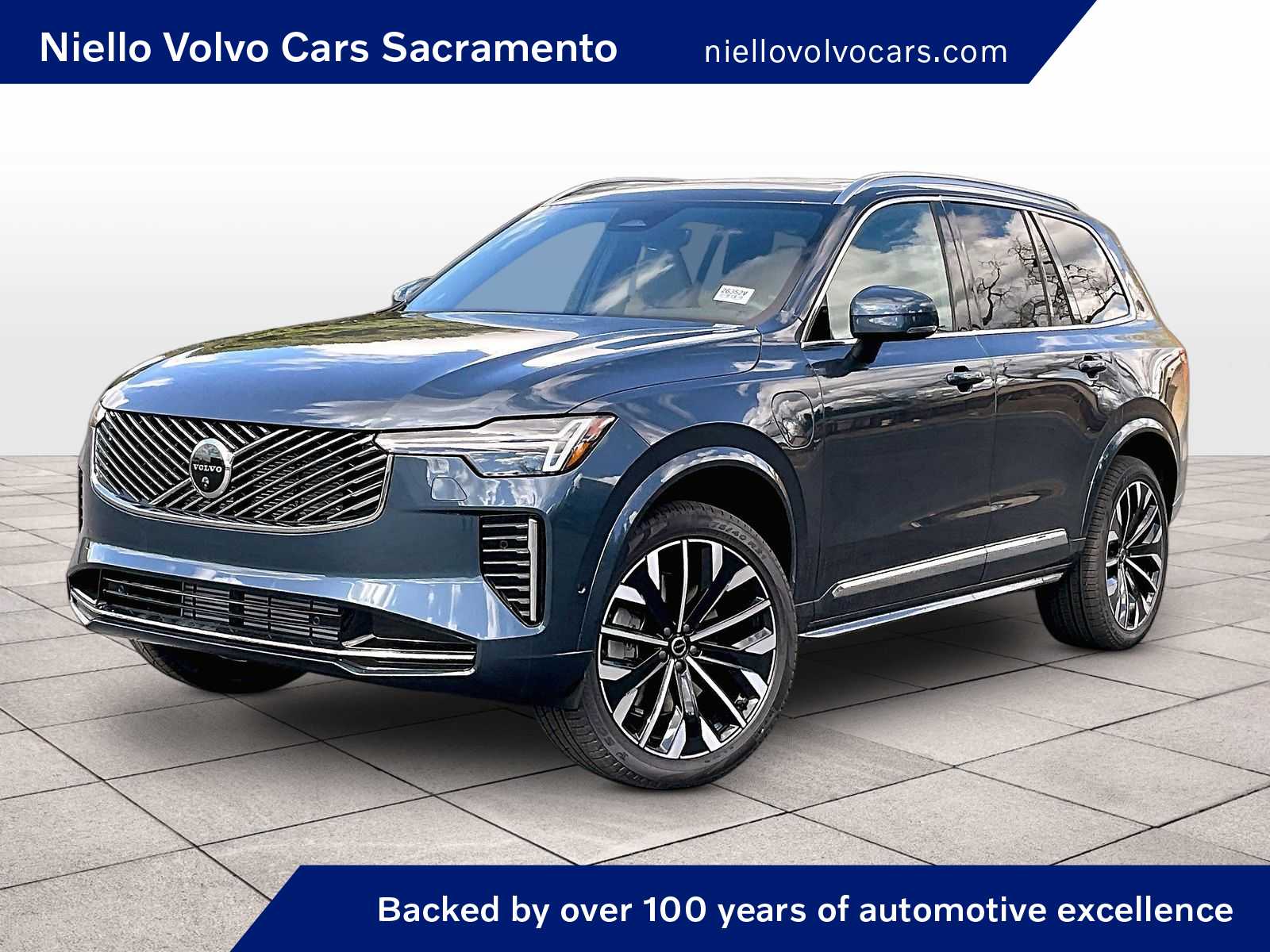2026 Volvo XC90 T8 Recharge Plus Bright 7-Seat 4WD's photo